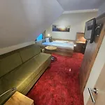 Zum Roten Hirsch Im Gruenen Wald Hotel Saalfeld Saale