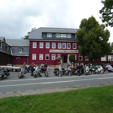 Zum Roten Hirsch Im Gruenen Wald