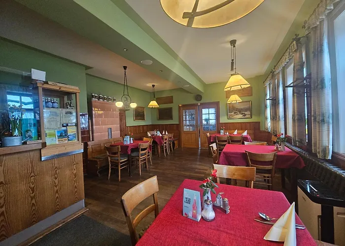 Zum Roten Hirsch Im Gruenen Wald Hotel Saalfeld Saale