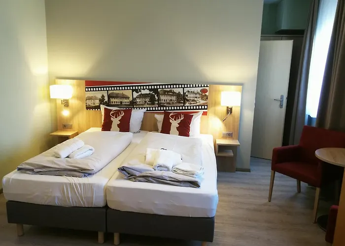 Zum Roten Hirsch Im Gruenen Wald Hotel 3*